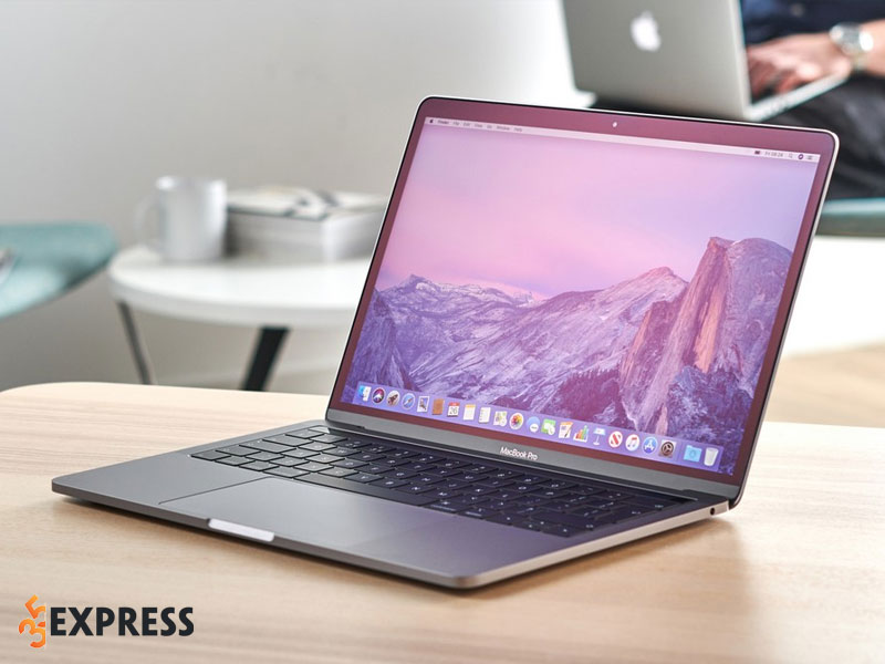 laptop-tot-nhat-2021-macbook-pro-35express