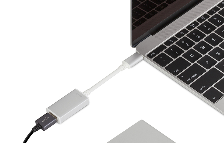 Sạc iPhone bằng cổng USB của Macbook