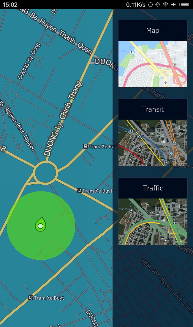 Tại đây, ứng dụng bản đồ cho phép hiển thị thông tin tuyến đường và mật độ giao thông