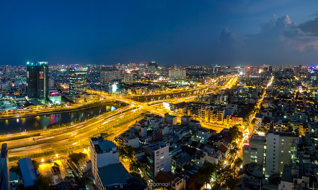 Đại lộ Đông Tây |  Lumia 920 |  Photo by Hong Phuc (kaganagi)