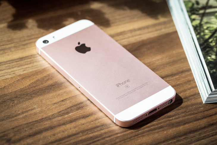 IPhone SE chính hãng giảm 1 triệu